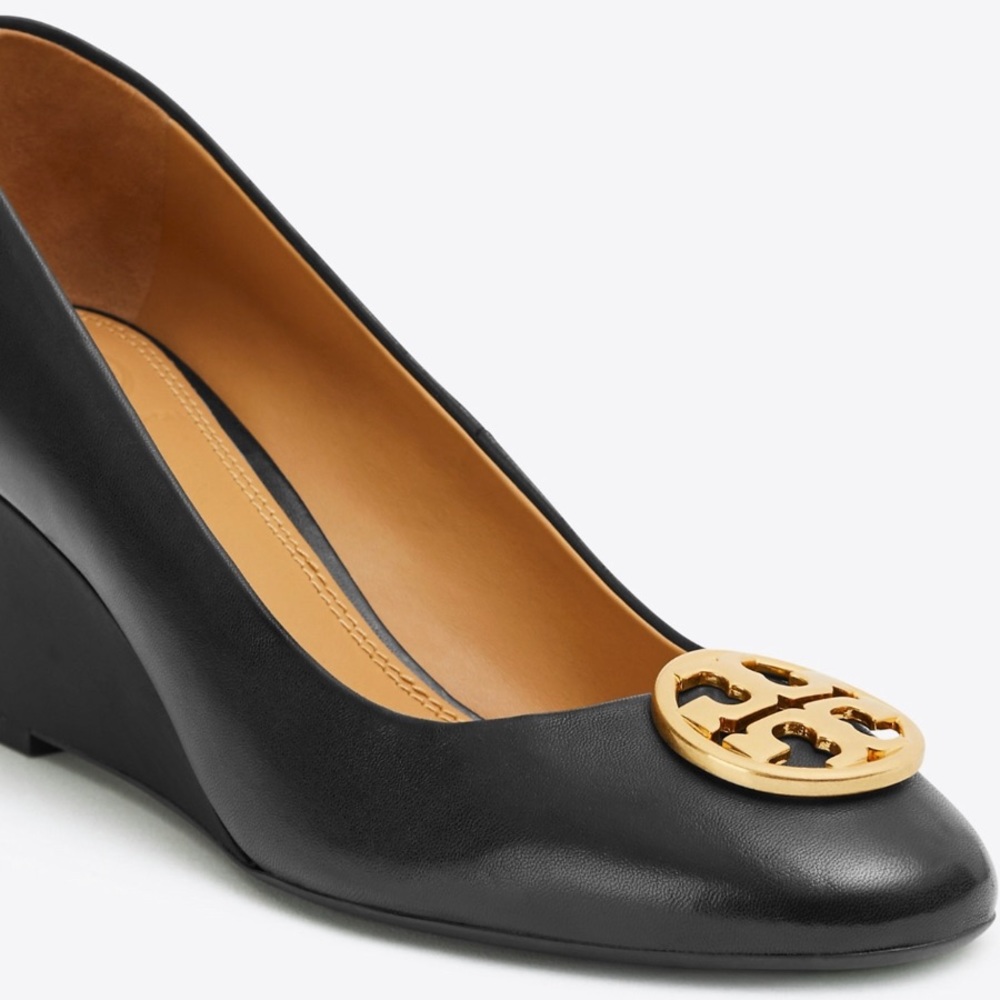 NIB Tory Burch CHELSEA WEDGE
$278 $179 SALE 🎉
